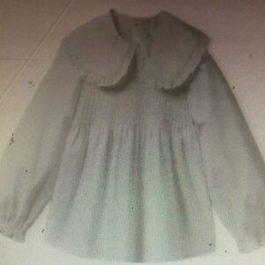 Elegant White Blouse with Ruffled Collar